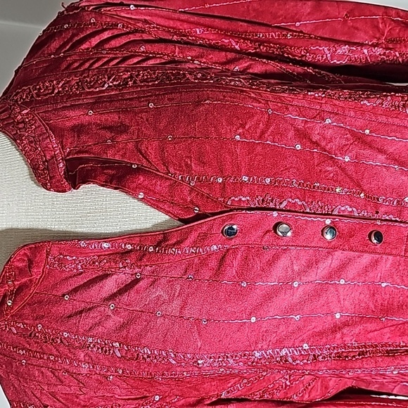 Ava & Grace size 1X. Pink Henley style with sequins and enbroidery.   Tab sleeve - Picture 2 of 6